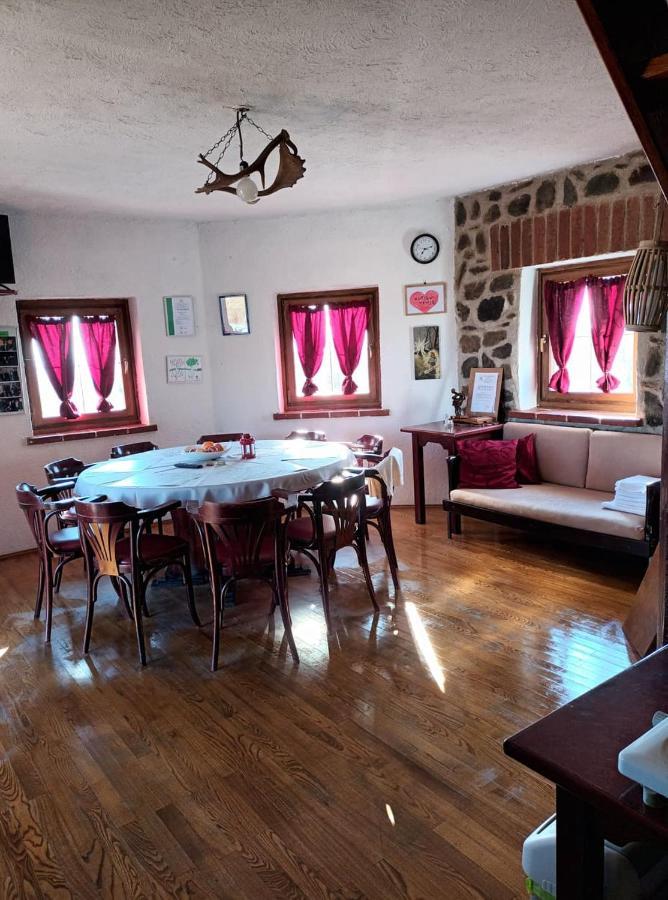 Robinson Vila Kitokret Kutjevo Экстерьер фото
